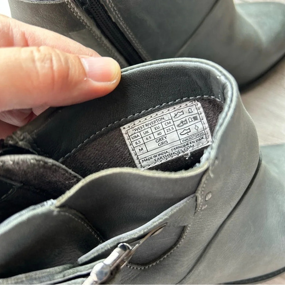 Earth West Riverton Smooth Leather Ankle Bootie  in Oil Green - Picture 12 of 13